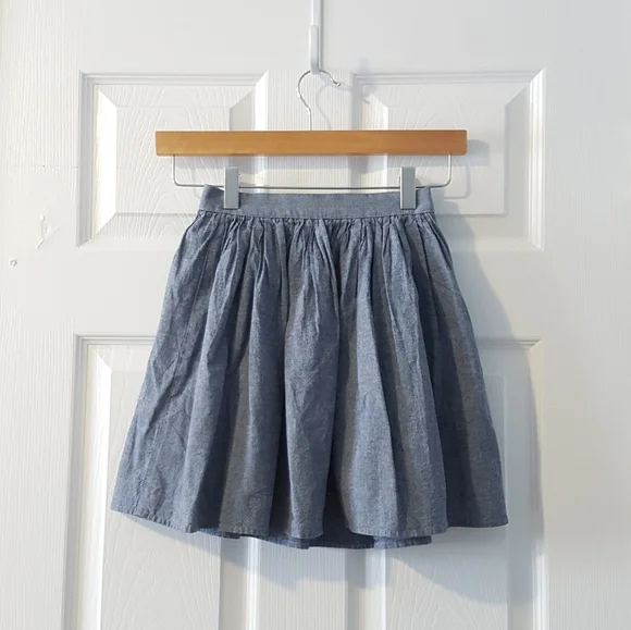 3/ $25  American Apparel denim chambray skater skirt XS - Picture 2 of 8
